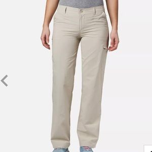 COLUMBIA Womens "Fossil"/Beige PFG "Aruba" Roll Up Outdoor Pants,, Size 12R